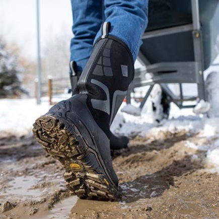 MUCKBOOT Men's Apex Pro plus Vibram Arctic Grip A.T. Traction Lug black